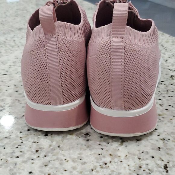 Catherine Malandrio, Womans pink, zip up sneakers, size 7.5 - Picture 4 of 6